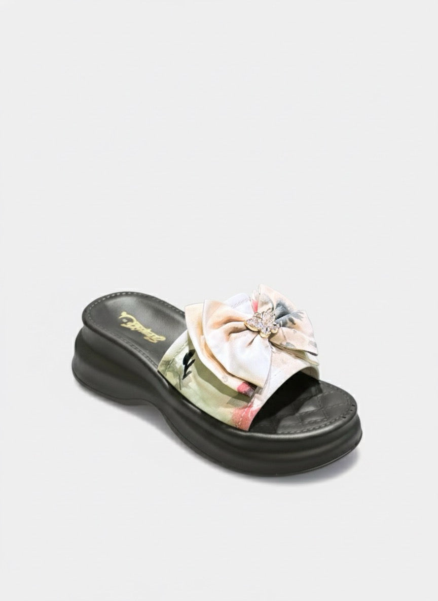 WOMEN Chunky - Soled Slide Sandals EVR
